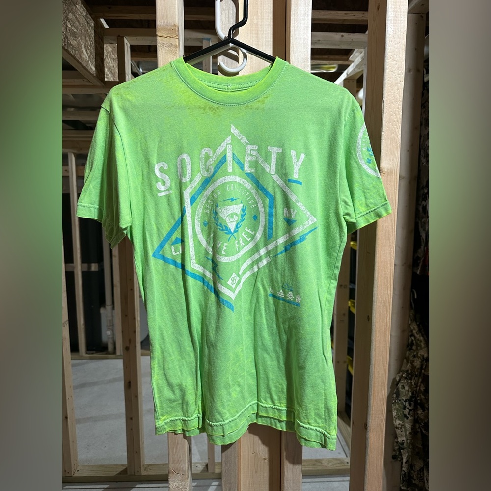 Society Lime Green T-shirt Men’s Medium good condition smoke free